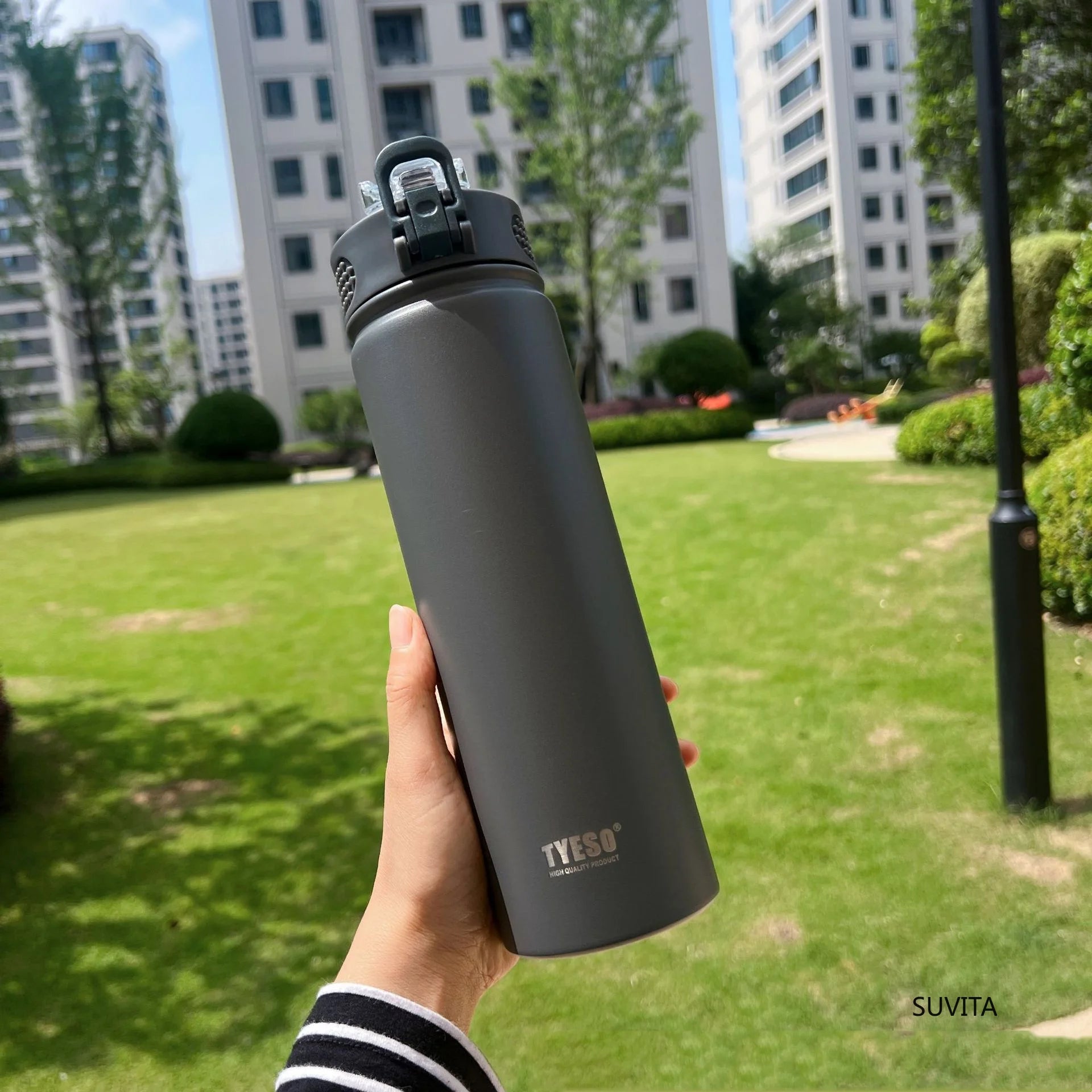 Double-Wall Thermal Water Bottle with Straw (600ml/750ml)Hot & Cold for 8-10 hours
