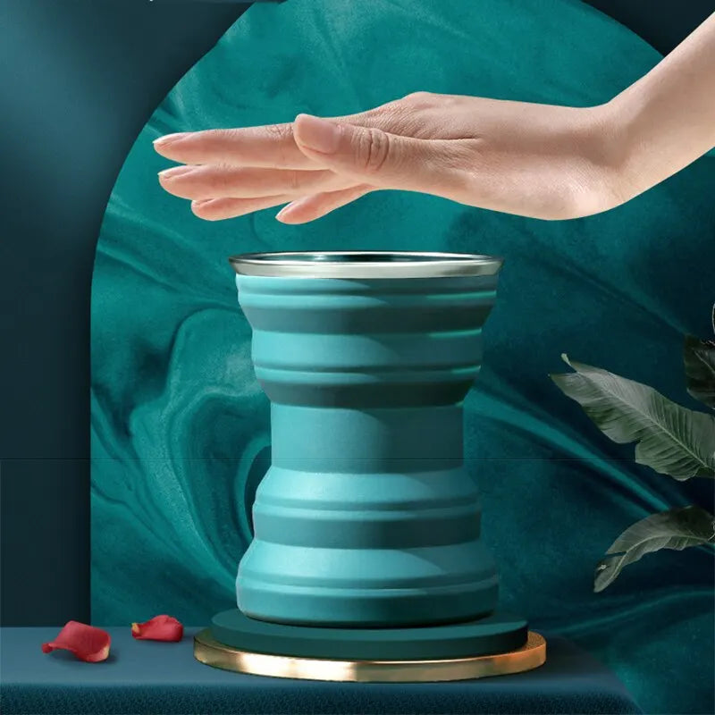 Heat-Resistant Silicone Folding Travel Mug with Lanyard